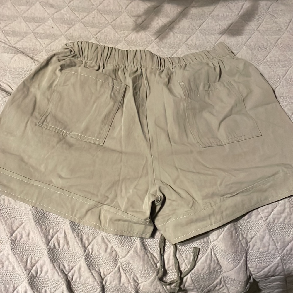 Shorts - Picture 2 of 2